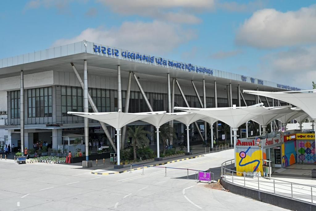 Ahmedabad Airport Prime Miles Taxi Services